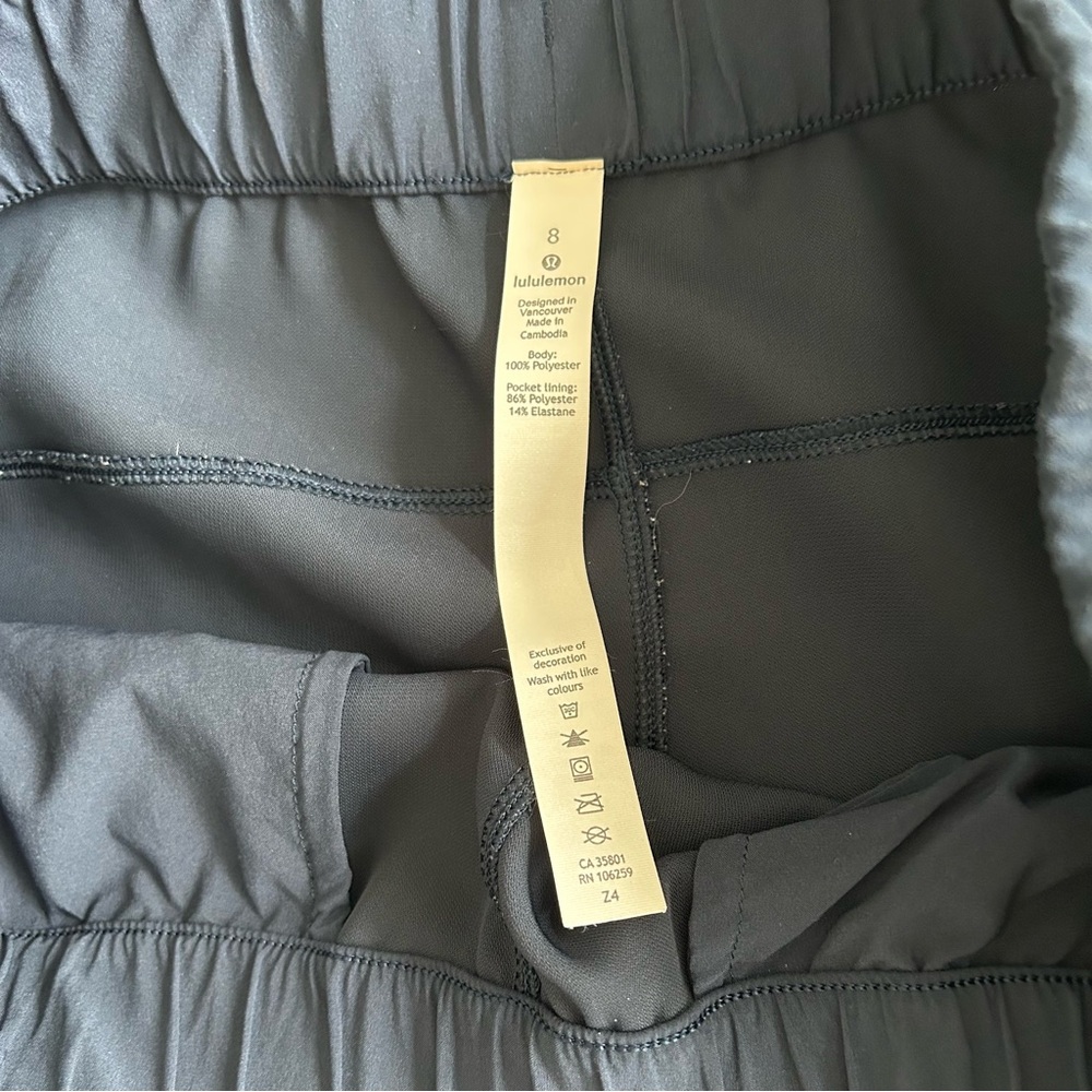 Lululemon Navy Blue pants with Elastic Waistband, Size 8 - Picture 3 of 3